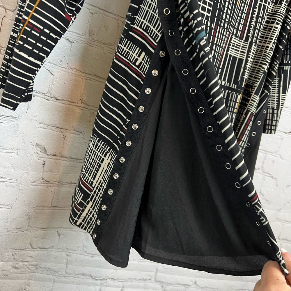 Sum Kim Side Button Tunic Top Geometric Print M - image 6